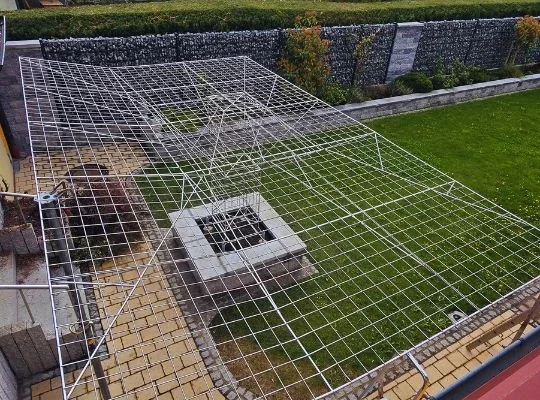 metallbau-rankkonstruktion-sonderbau-haunstetten Rankengitter aus Edelstahl in Sonderbauweise, Montage im Raum Augsburg, gefertigt von GEPA Metallbau